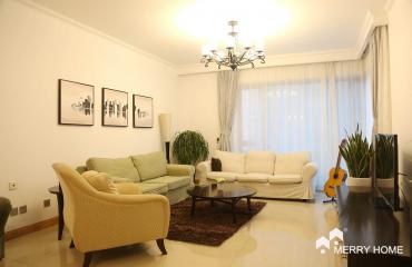 Chic 2br for rent in Shimao Riviera Garden